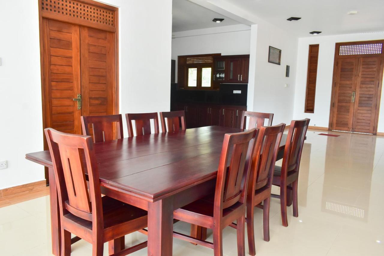 Minuri Villa Hikkaduwa Esterno foto