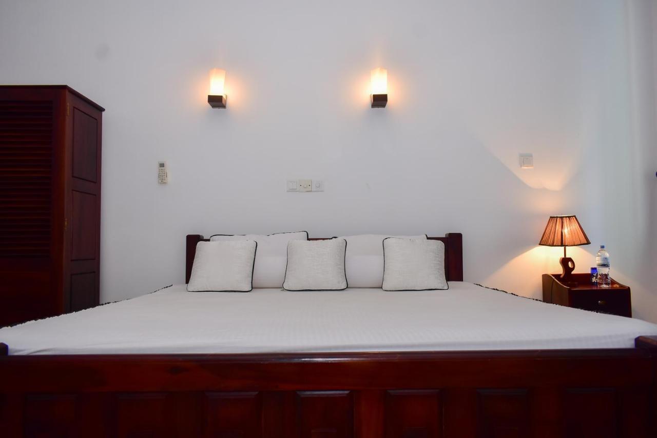 Minuri Villa Hikkaduwa Esterno foto