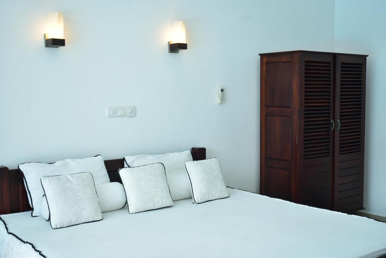 Minuri Villa Hikkaduwa Esterno foto